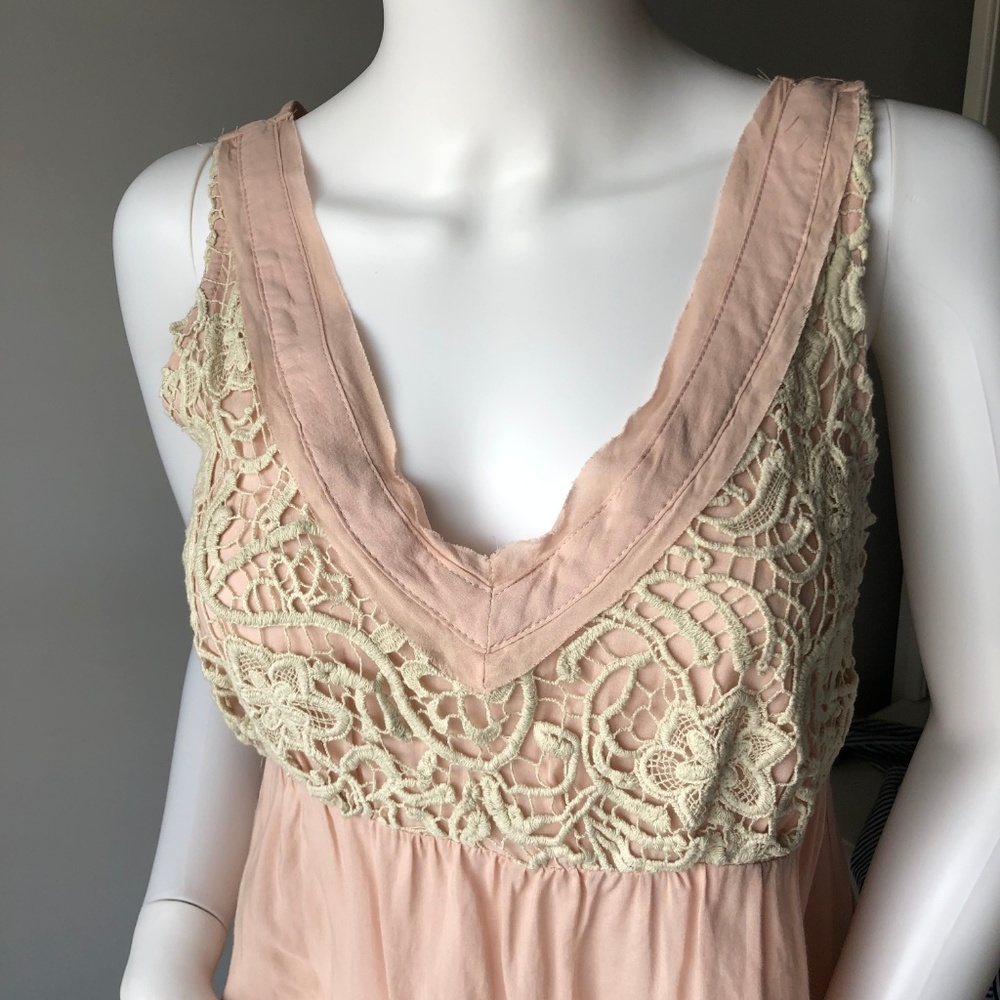 NWOT Lucy & Co blush top with crochet lace overlay